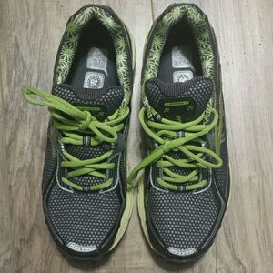 Brooks Running Tennis Shoes